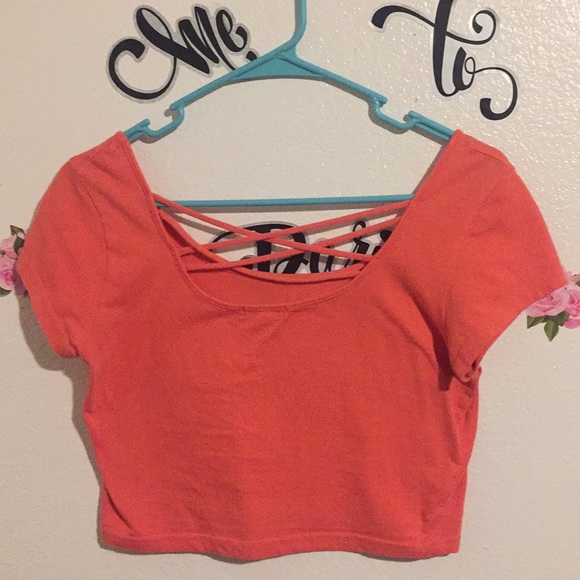 Cute Crop top - Picture 2 of 2